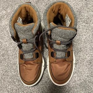 Sorel winter boots with box worn once